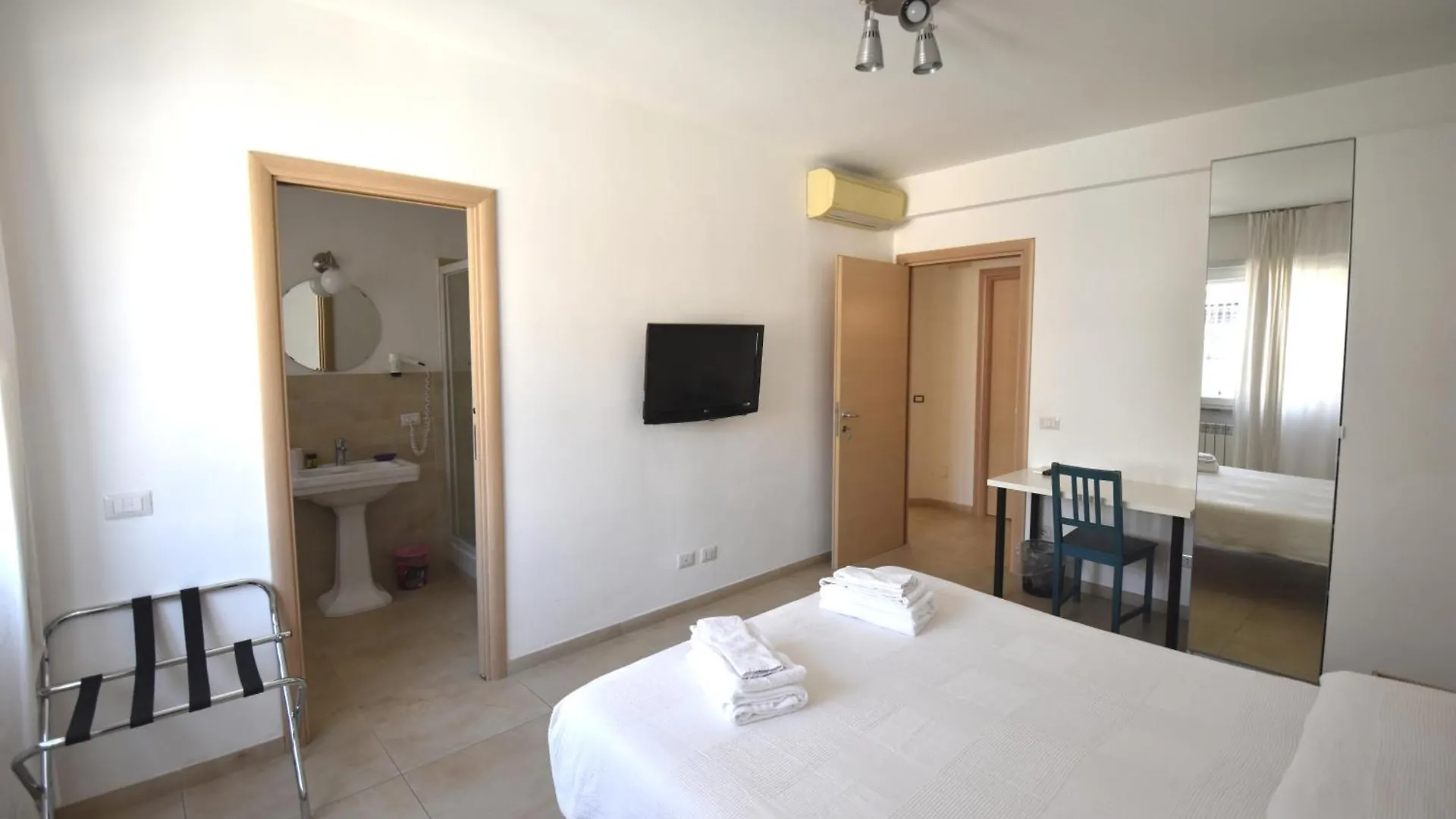 Guesthouse Vassallo Uno Rom 0*,  Italien